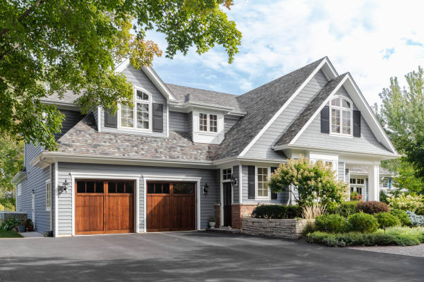Best Roof Maintenance and Cleaning  in Mountain View Acres, CA